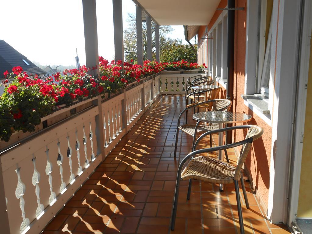Landgasthof Schutzen Hotel Tengen Exterior photo
